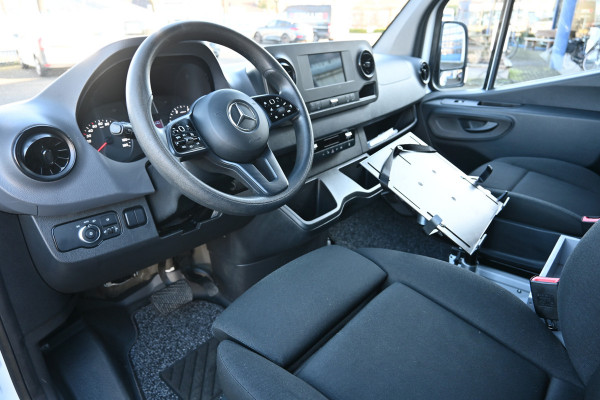Mercedes-Benz Sprinter 317 CDI L2H2 Werkplaats inrichting, Geveerde stoel, Standkachel