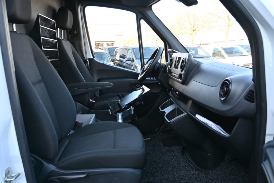 Mercedes-Benz Sprinter 317 CDI L2H2 Werkplaats inrichting, Geveerde stoel, Standkachel
