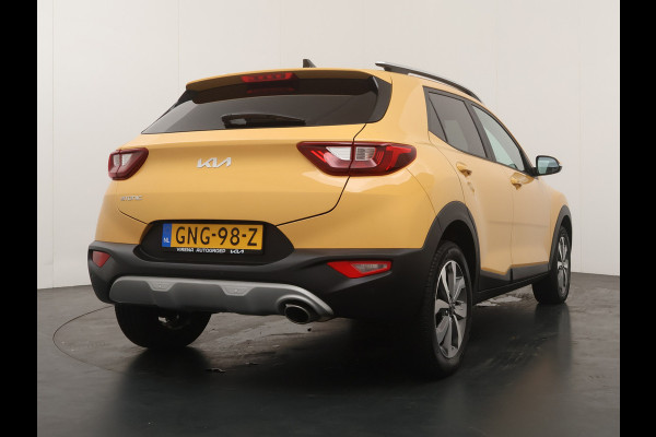 Kia Stonic 1.0 T-GDi MHEV DynamicPlusLine - Stoel/Stuurverwarming - Lichtmetalen Velgen - Navigatie - LED Koplampen - Cruise Control - Fabrieksgarantie Tot 2031