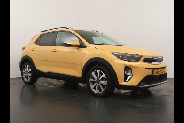 Kia Stonic 1.0 T-GDi MHEV DynamicPlusLine - Stoel/Stuurverwarming - Lichtmetalen Velgen - Navigatie - LED Koplampen - Cruise Control - Fabrieksgarantie Tot 2031