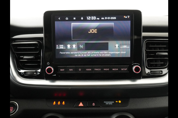 Kia Stonic 1.0 T-GDi MHEV DynamicPlusLine - Stoel/Stuurverwarming - Lichtmetalen Velgen - Navigatie - LED Koplampen - Cruise Control - Fabrieksgarantie Tot 2031