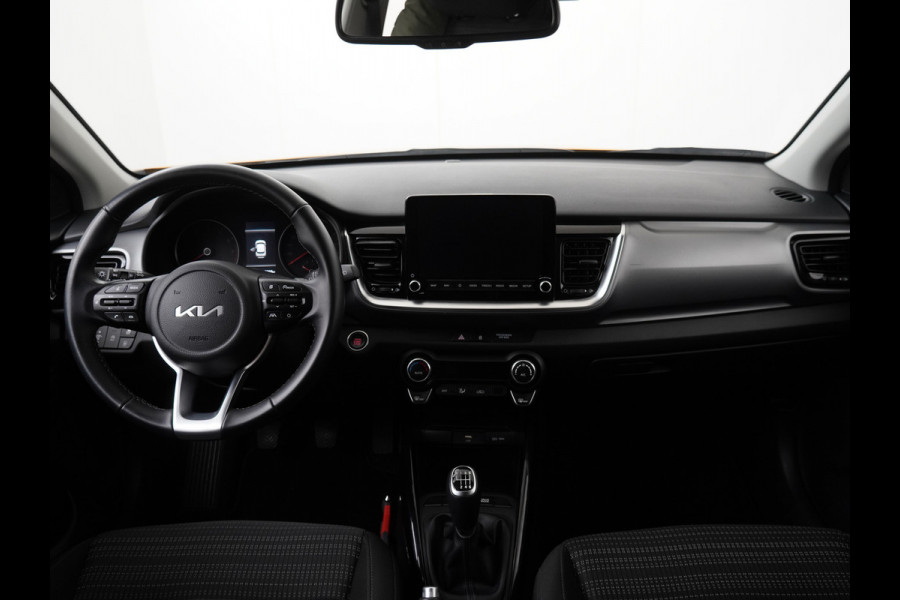 Kia Stonic 1.0 T-GDi MHEV DynamicPlusLine - Stoel/Stuurverwarming - Lichtmetalen Velgen - Navigatie - LED Koplampen - Cruise Control - Fabrieksgarantie Tot 2031