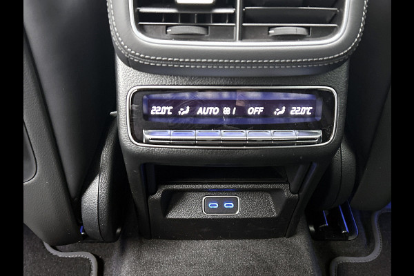 Mercedes-Benz GLE Coupé AMG 53 Hybrid 4MATIC+ Night Edition Premium Plus | Adaptieve demping | Trekhaak | Stoelverwarming achter | Remklauwen in rood | Winterpakket | 22 inch AMG velgen | Stoelventilatie voor | Rijassistentiepakket | Burmester® 3D sound systeem |