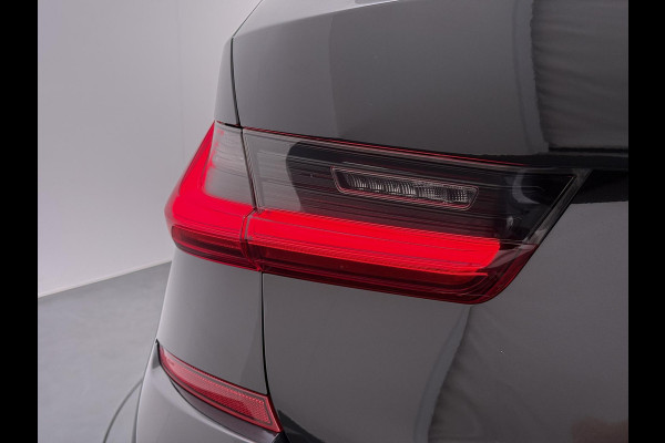 BMW 3 Serie Touring 318i High Executive Edition M Sport | Afneembare trekhaak | Stoelverwarming | Origineel Nederlands geleverd (NAP) | Rijklaar geleverd incl. 12 maanden BOVAG-garantie