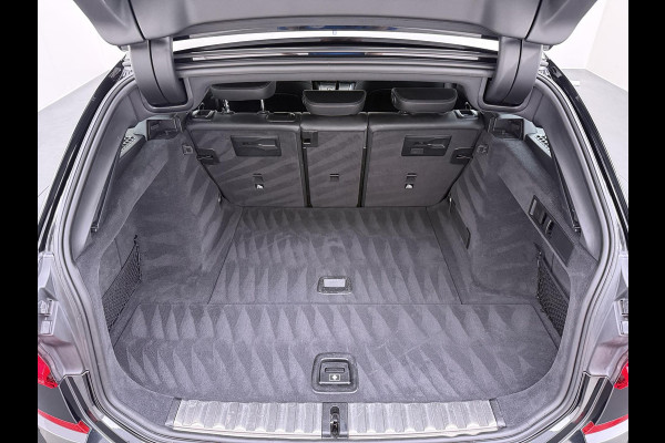 BMW 3 Serie Touring 318i High Executive Edition M Sport | Afneembare trekhaak | Stoelverwarming | Origineel Nederlands geleverd (NAP) | Rijklaar geleverd incl. 12 maanden BOVAG-garantie