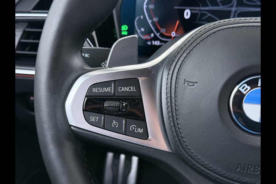 BMW 3 Serie Touring 318i High Executive Edition M Sport | Afneembare trekhaak | Stoelverwarming | Origineel Nederlands geleverd (NAP) | Rijklaar geleverd incl. 12 maanden BOVAG-garantie