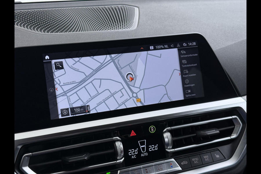 BMW 3 Serie Touring 318i High Executive Edition M Sport | Afneembare trekhaak | Stoelverwarming | Origineel Nederlands geleverd (NAP) | Rijklaar geleverd incl. 12 maanden BOVAG-garantie