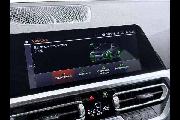 BMW 3 Serie Touring 318i High Executive Edition M Sport | Afneembare trekhaak | Stoelverwarming | Origineel Nederlands geleverd (NAP) | Rijklaar geleverd incl. 12 maanden BOVAG-garantie