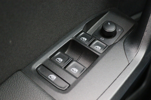 Seat Ibiza 1.0 TSI FR Business Intense Camera, BeatsAudio, Apple Carplay, PDC, 17"