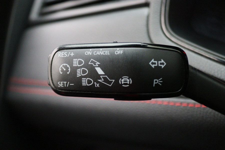 Seat Ibiza 1.0 TSI FR Business Intense Camera, BeatsAudio, Apple Carplay, PDC, 17"