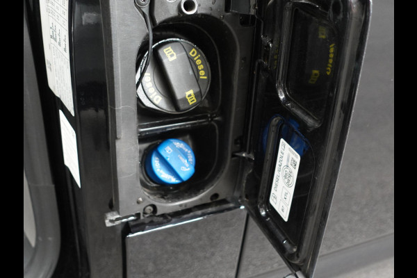 Volkswagen Transporter 2.0 TDI L2 Dubbele Cabine Automaat Highline Airco Cruise control Camera Apple Carplay/Android Auto