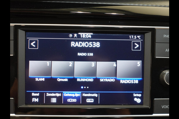 Volkswagen Transporter 2.0 TDI L2 Dubbele Cabine Automaat Highline Airco Cruise control Camera Apple Carplay/Android Auto