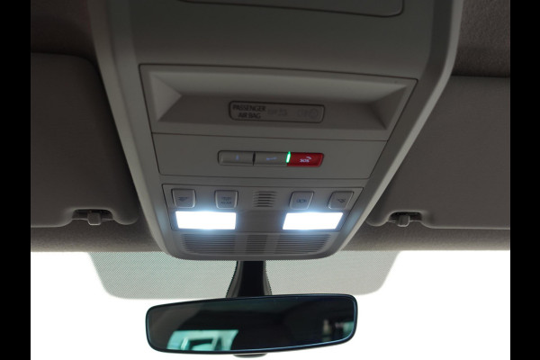 Volkswagen Transporter 2.0 TDI L2 Dubbele Cabine Automaat Highline Airco Cruise control Camera Apple Carplay/Android Auto