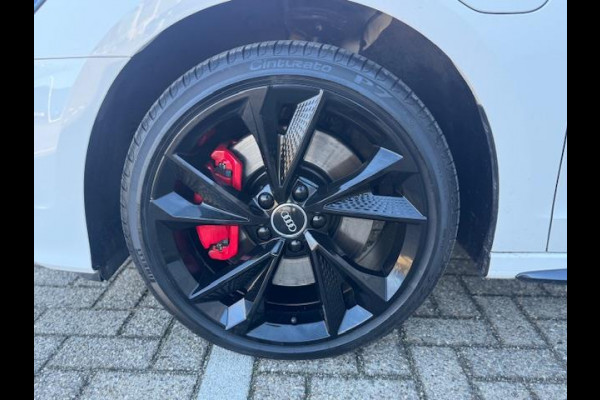 Audi A3 Sportback 45 TFSI e S Black edition Competition,Stoelverwarming,Carplay,Sportstoelen,