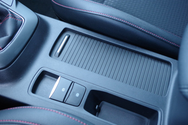 Ford FOCUS Wagon 1.0 EcoBoost 125 PK ST Line Business, Winterpakket, Camera,