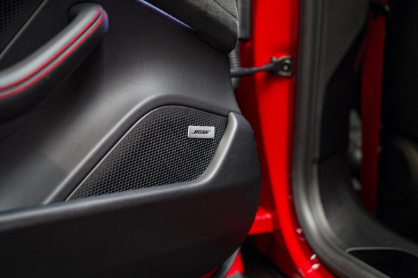 Porsche Taycan Sport Turismo GTS 93 kWh | Luchtvering / LIFT | Bose surround sound | Panorama | Luxe Leder / Alcantara | Sfeerverl