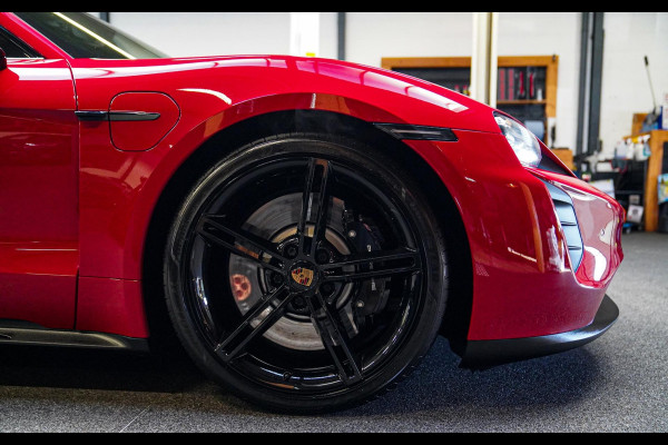 Porsche Taycan Sport Turismo GTS 93 kWh | Luchtvering / LIFT | Bose surround sound | Panorama | Luxe Leder / Alcantara | Sfeerverl