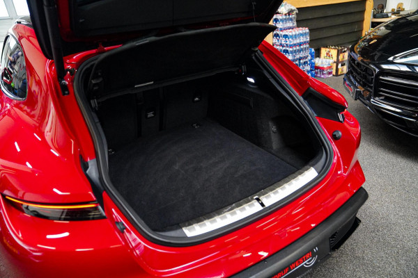 Porsche Taycan Sport Turismo GTS 93 kWh | Luchtvering / LIFT | Bose surround sound | Panorama | Luxe Leder / Alcantara | Sfeerverl
