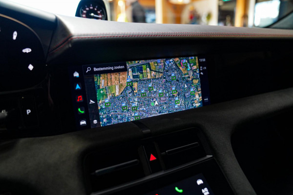 Porsche Taycan Sport Turismo GTS 93 kWh | Luchtvering / LIFT | Bose surround sound | Panorama | Luxe Leder / Alcantara | Sfeerverl