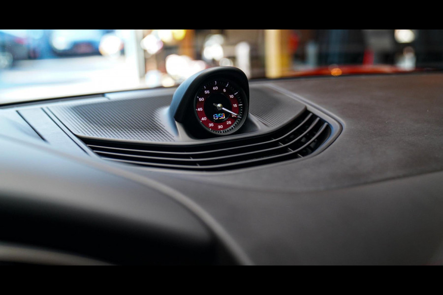 Porsche Taycan Sport Turismo GTS 93 kWh | Luchtvering / LIFT | Bose surround sound | Panorama | Luxe Leder / Alcantara | Sfeerverl