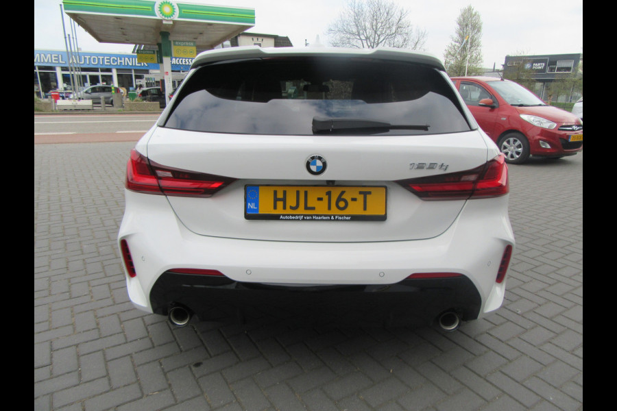 BMW 1-serie 128ti 266PK M Sport Automaat, Panoramadak, Cockpit Pro, Park Assist