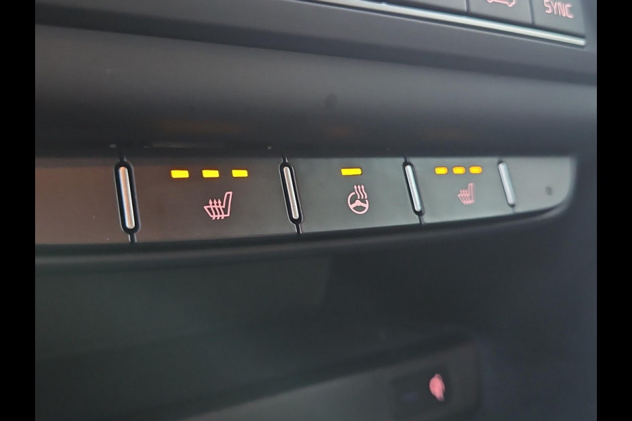 Kia Ceed 1.0 T-GDi MHEV Design Edition Automaat | Cruise | LED | Automaat | Stoel- en Stuurverwarming | Dode-Hoek Asst | LMV |