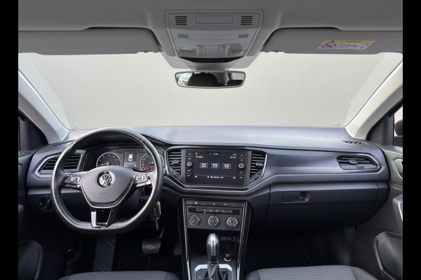 Volkswagen T-Roc 1.5 TSI 150PK DSG BUSINESS CARPLAY/NAVI/PDC
