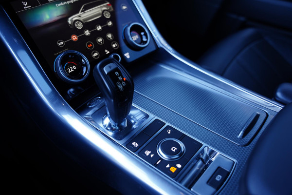 Land Rover Range Rover Sport 3.0 TDV6 HSE Dynamic / Meridian / Elek. Trekhaak /  Panoramadak