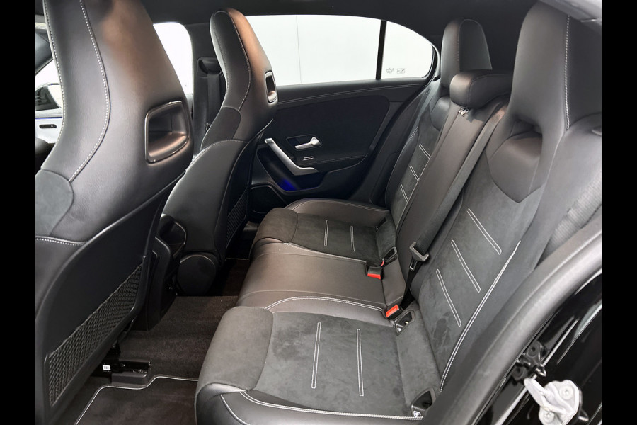 Mercedes-Benz A-Klasse 250 e AMG Plug-In Hybride AMG Line | Night Pakket | Sfeerverlichting |Stoelverwarming | Achteruitrijcamera | Ledkoplampen. Inclusief 24 maanden MB Certified garantie voor Europa.