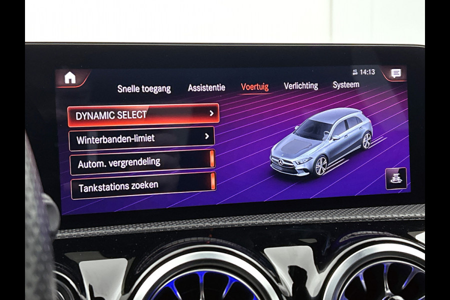 Mercedes-Benz A-Klasse 250 e AMG Plug-In Hybride AMG Line | Night Pakket | Sfeerverlichting |Stoelverwarming | Achteruitrijcamera | Ledkoplampen. Inclusief 24 maanden MB Certified garantie voor Europa.