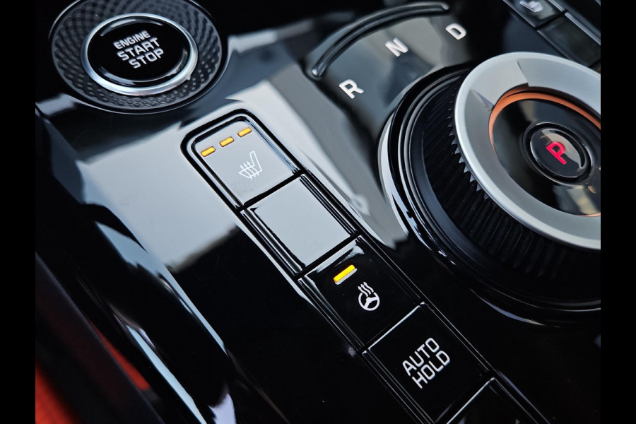 Kia Niro 1.6 GDi Hybrid DynamicPlusLine | HUD | Stoel- en Stuurverwarming | Schuif/Kanteldak | Leder | Elektr. Achterklep | Adapt. Cruise |