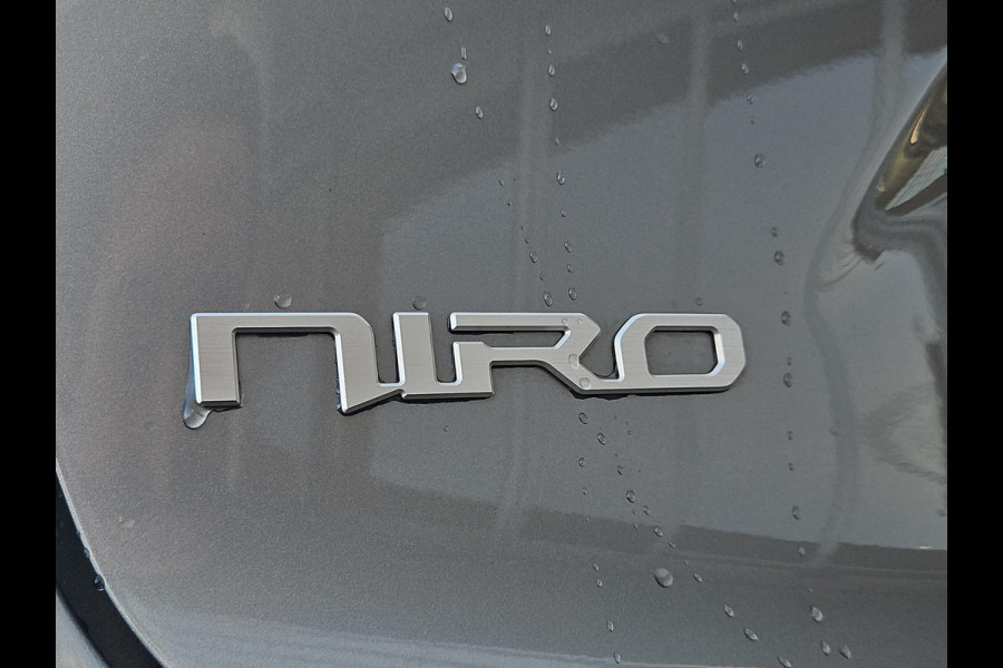 Kia Niro 1.6 GDi Hybrid DynamicPlusLine | HUD | Stoel- en Stuurverwarming | Schuif/Kanteldak | Leder | Elektr. Achterklep | Adapt. Cruise |