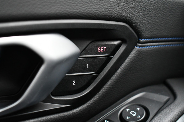 BMW 3 Serie Touring 330e M-Sport LCI-2 Pano Trekh 360 HUD El-zetels