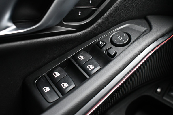 BMW 3 Serie Touring 330e M-Sport LCI-2 Pano Trekh 360 HUD El-zetels