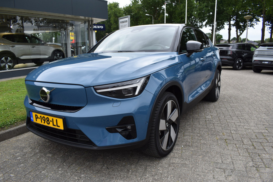 Volvo C40 Recharge 408PK Twin Intro Edition 78 kWh | 20" LMV | Trekhaak | Harman/Kardon | Getint glas | Panoramadak  | Elektrische Stoelen |
