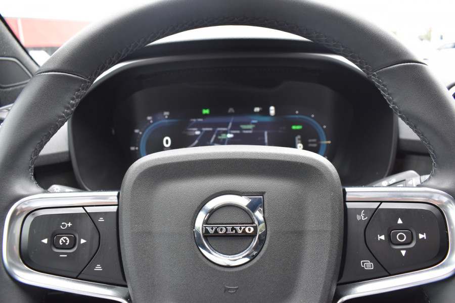 Volvo C40 Recharge 408PK Twin Intro Edition 78 kWh | 20" LMV | Trekhaak | Harman/Kardon | Getint glas | Panoramadak  | Elektrische Stoelen |