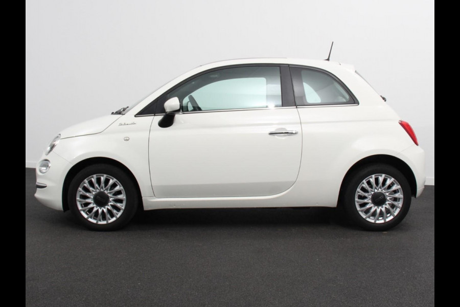 Fiat 500 1.0 Hybrid Dolcevita | Parkeersensor achter | Climate control | Radio | Panoramadak | Cruise control