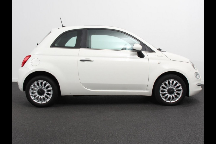 Fiat 500 1.0 Hybrid Dolcevita | Parkeersensor achter | Climate control | Radio | Panoramadak | Cruise control