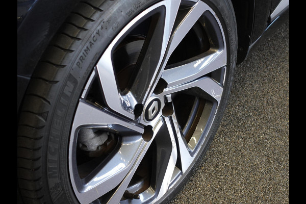 Renault Clio 1.0 TCe R.S. Line | Navigatie | Camera | Parkeersensoren | Cruise Control | Climate Control | Lichtmetalen velgen