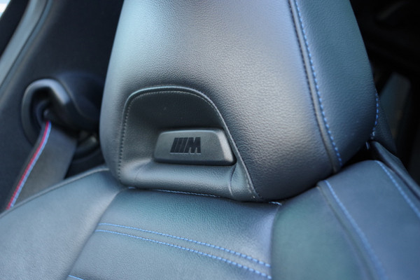 BMW 3 Serie Touring 330e 293 PK xDrive High Executive M-Sport Pro, M-Technic Stoelen, Panoramadak, Adap. Cruise Control, Head-Up