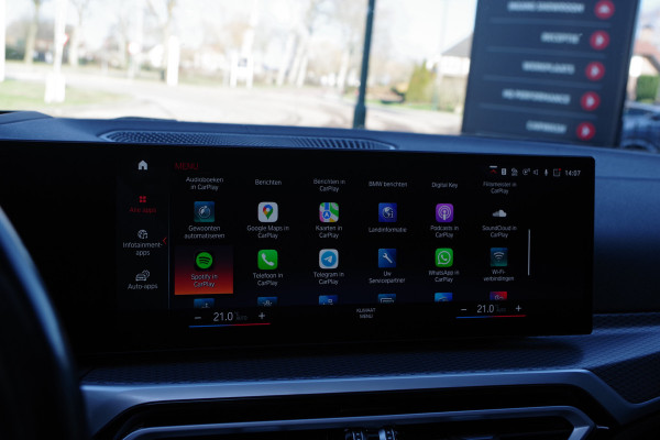 BMW 3 Serie Touring 330e 293 PK xDrive High Executive M-Sport Pro, M-Technic Stoelen, Panoramadak, Adap. Cruise Control, Head-Up