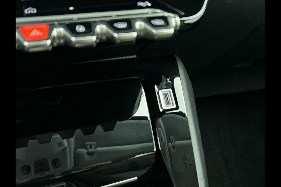 Peugeot 208 1.2 Hybrid 100PK Automaat Allure | Navigatie | Apple Carplay/Android Auto | Airco | Camera | Parkeer sensoren | Cruise Control | Led | Lichtmetalen Velgen