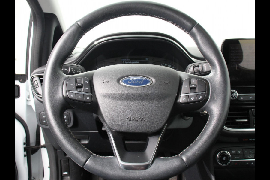 Ford Fiesta 1.0 EcoBoost Titanium | Navigatie | Apple Carplay/Android Auto | Climate Control | Stoelverwarming | Cruise Control | Lichtmetalen Velgen