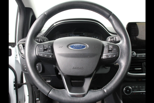 Ford Fiesta 1.0 EcoBoost Titanium | Navigatie | Apple Carplay/Android Auto | Climate Control | Stoelverwarming | Cruise Control | Lichtmetalen Velgen