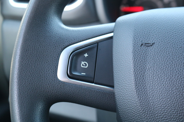 Renault Master T35 2.3 dCi 135pk L3 H2 Work Edition