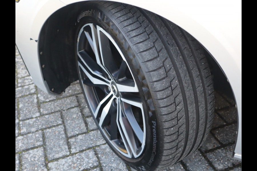 Volvo V60 2.0 T5 R-Design / Polestar Engineerd