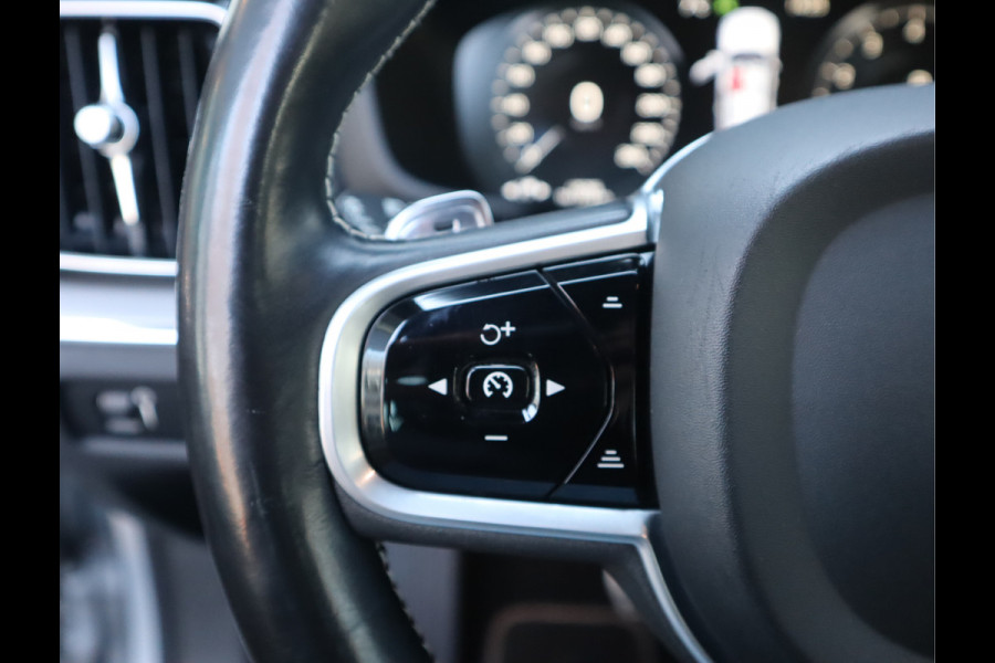 Volvo V60 2.0 T5 R-Design / Polestar Engineerd