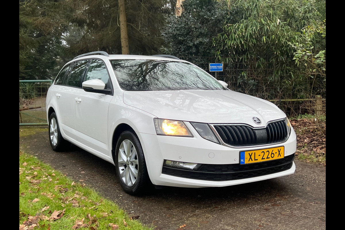 Škoda Octavia Combi 1.0 TSI Greentech Ambition Business | DSG + Navi + Cruise Nu € 10.950,-!!!