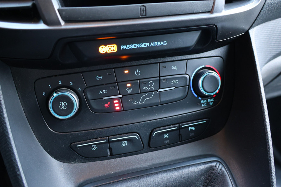 Ford Transit Connect 1.5 EcoBlue L2 120 PK | CarPlay | Camera | Stoelverwarming | Betimmering | 3-Zitter | Airco | Nieuwe APK | Dealer onderhouden | Euro 6
