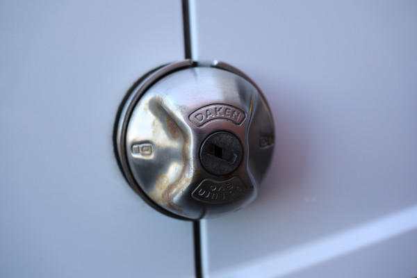 Ford Transit Connect 1.5 EcoBlue L2 120 PK | CarPlay | Camera | Stoelverwarming | Betimmering | 3-Zitter | Airco | Nieuwe APK | Dealer onderhouden | Euro 6